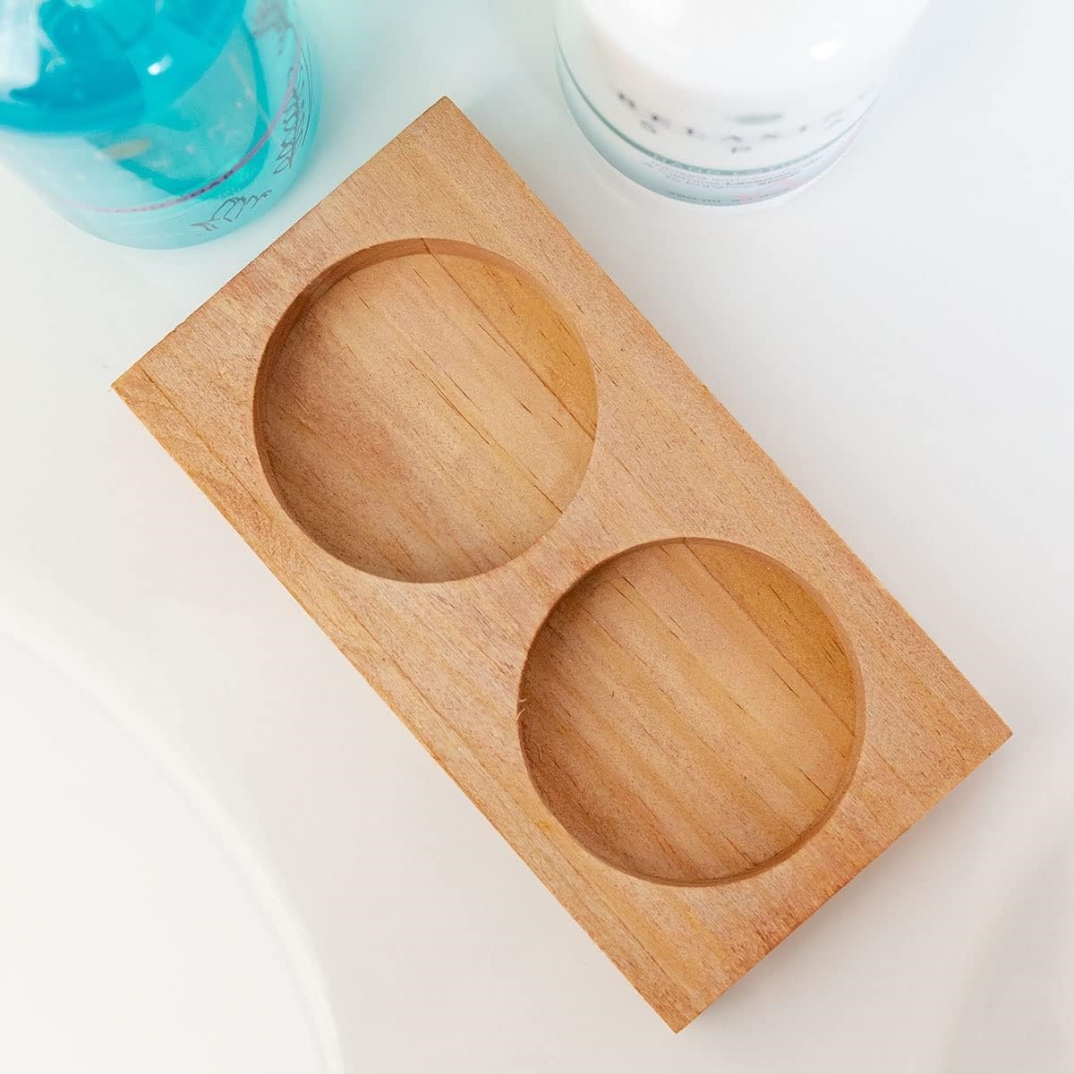 Custom Hand Care Kit Wooden Stand 290ml Hand Duo Cream Hyaluronic Acid Lavender Fragrance Recycled Material Bottles Refillable