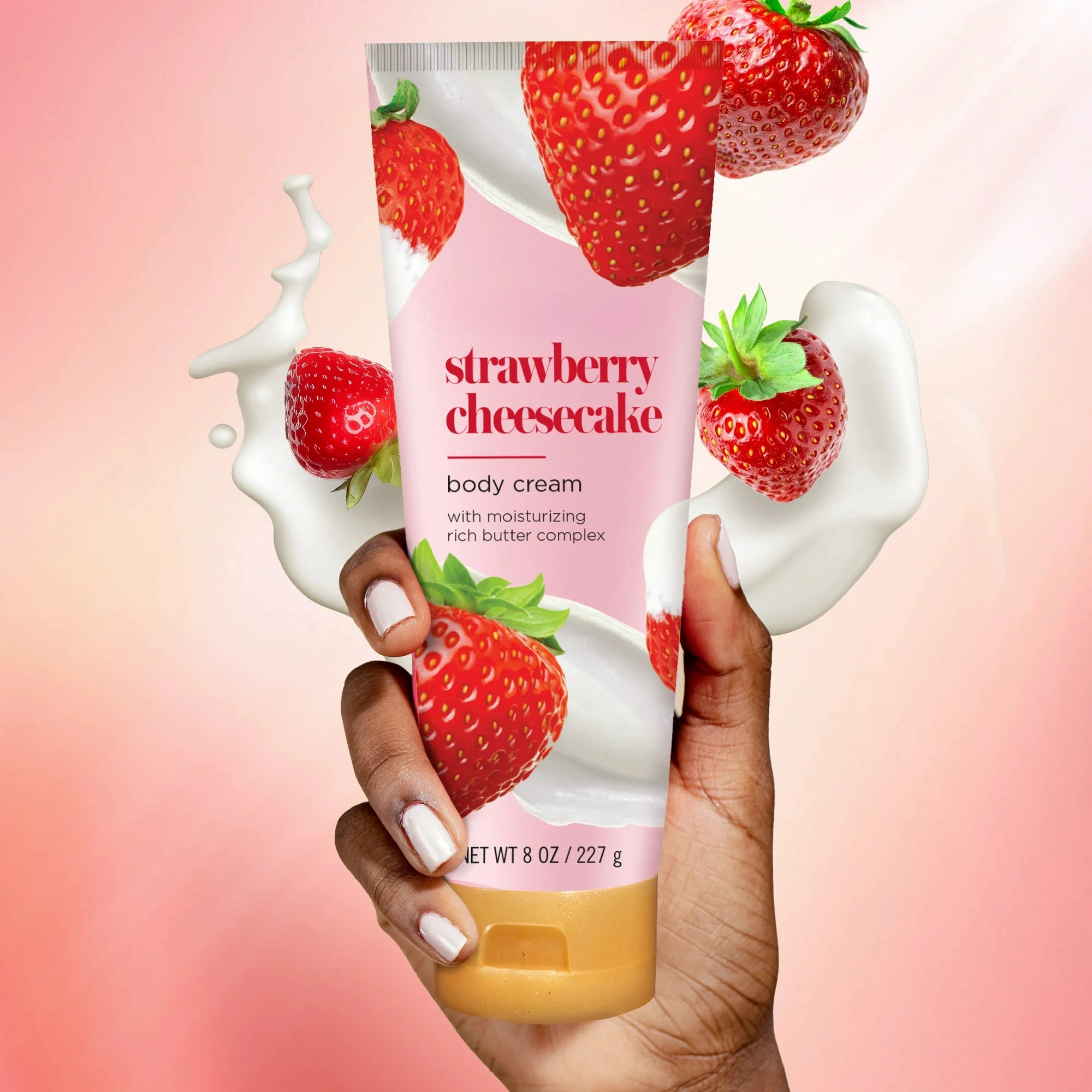 Oem/odm Private Label Long Lasting Moisturizing Strawberry Extract Women's Gift Shower Cleansing Luxury Skin Body Care Gift Set