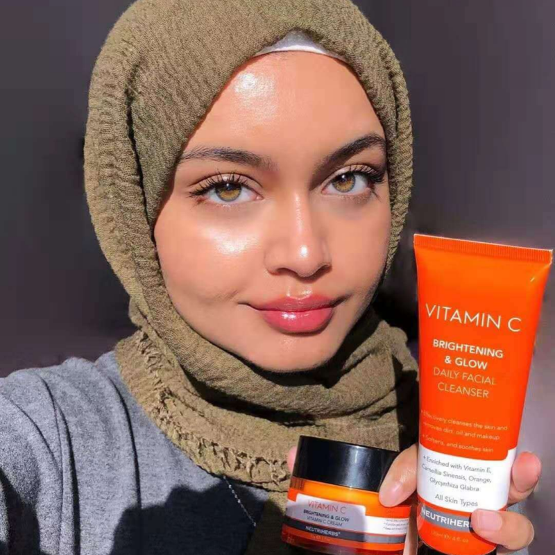 Private Label Vitamin C & Arbutin Face Serum Set For Dull & Tired Skin With Dark Spots Brightening & Whitening Gift Box